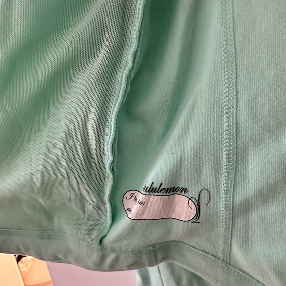Lululemon Zip Up Jacket - Picture 4 of 5